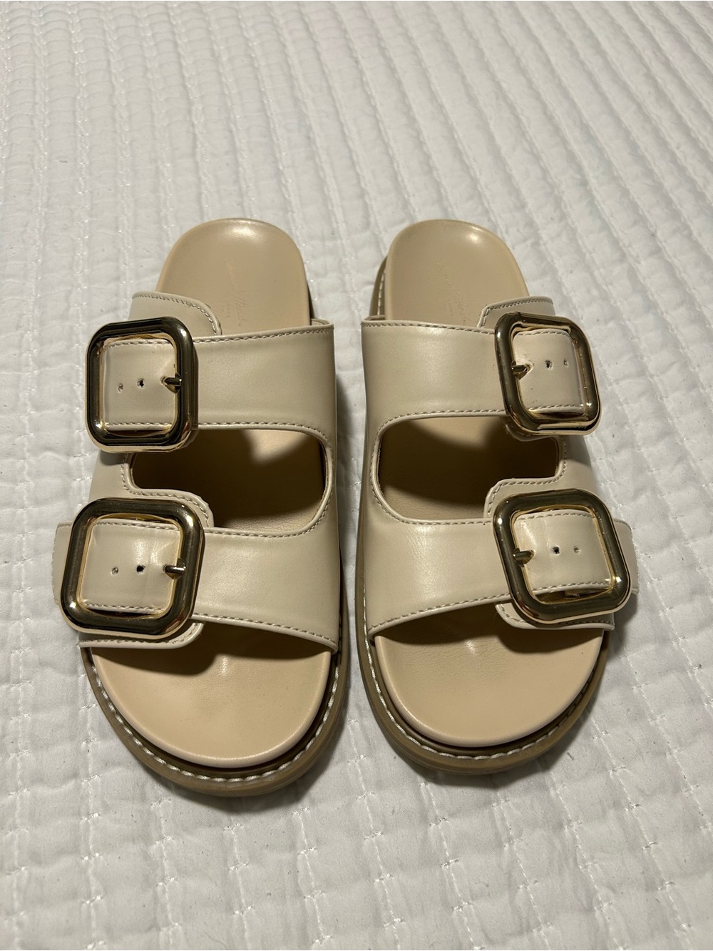 Universal Thread Cream Double Buckle Slide Sandals